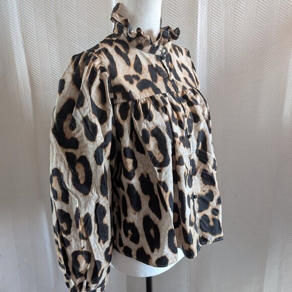 H&M Ruffle Leopard Print Blouse High Collar Oversized Crop Size Small - Picture 3 of 15